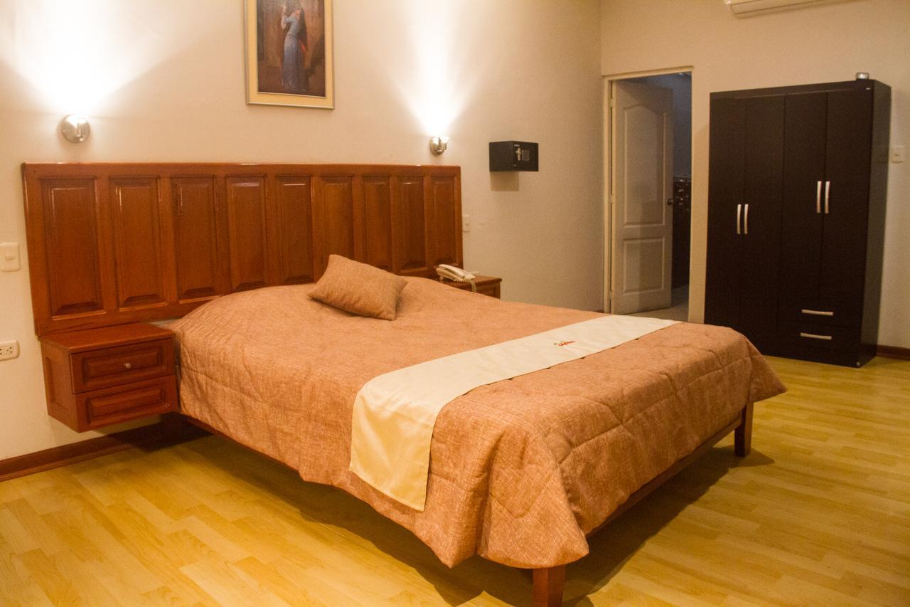 Hotel Safari Iquitos Exterior photo