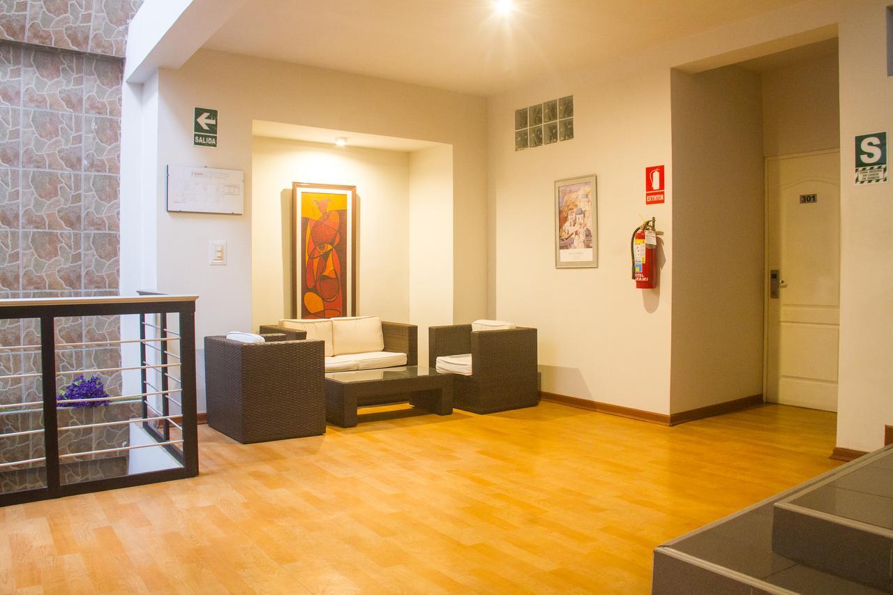 Hotel Safari Iquitos Exterior photo