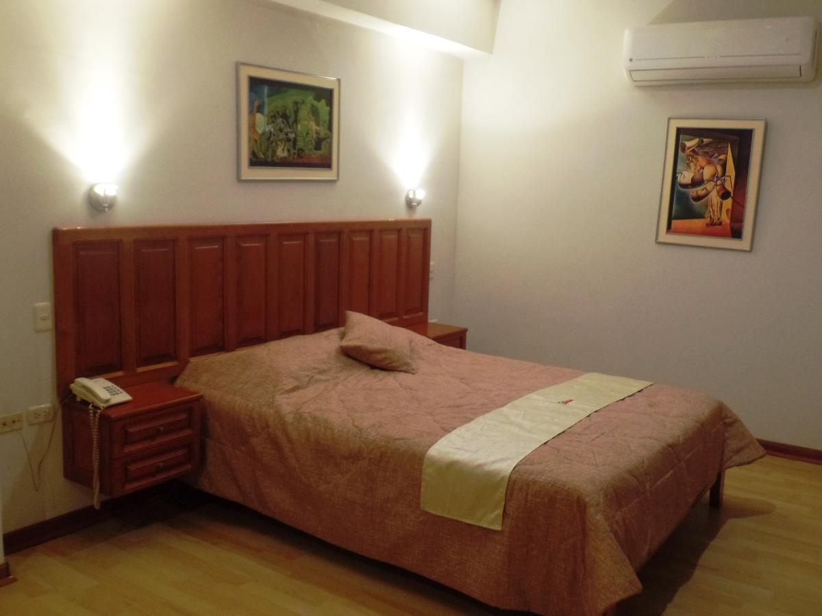 Hotel Safari Iquitos Exterior photo